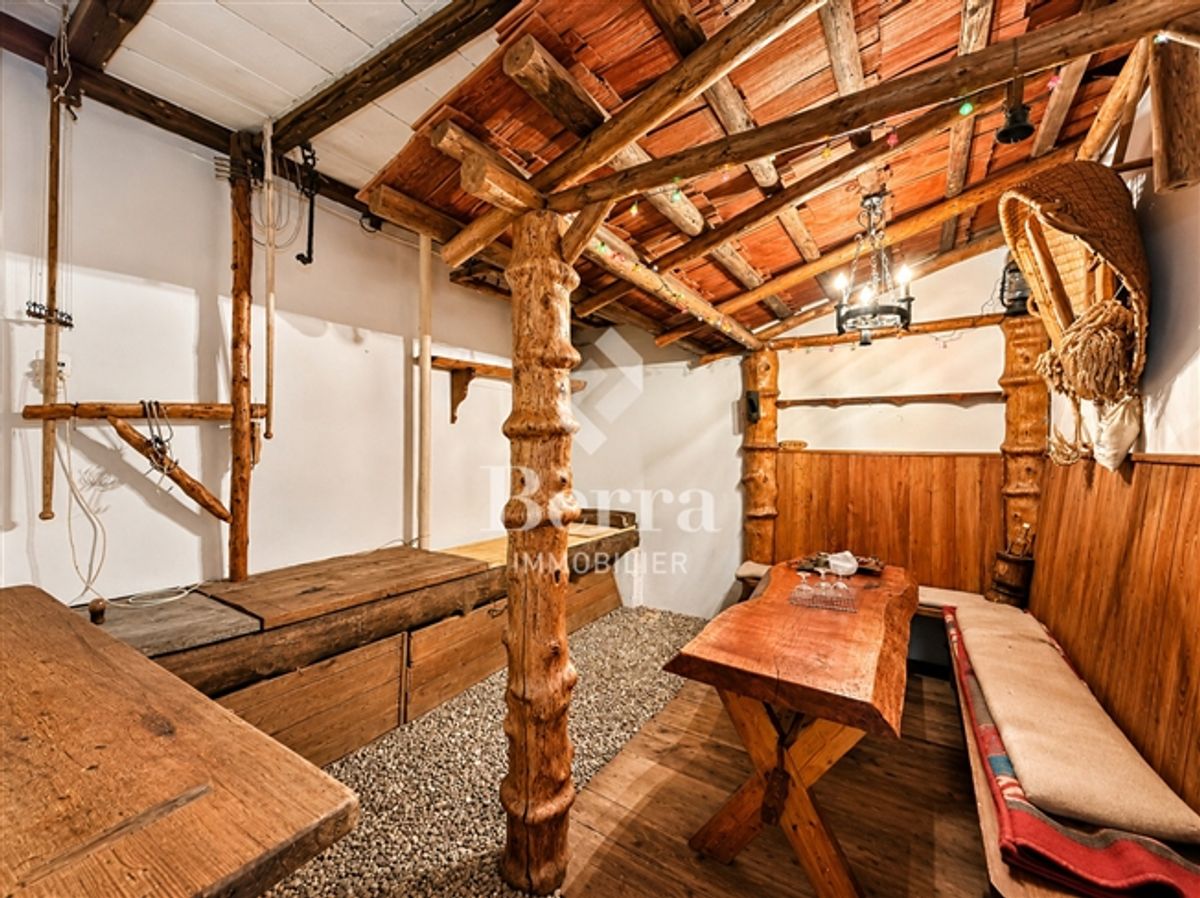 Freistehende Villa mit Garten, Terrasse, Garage und gutem Potenzial. - 11
