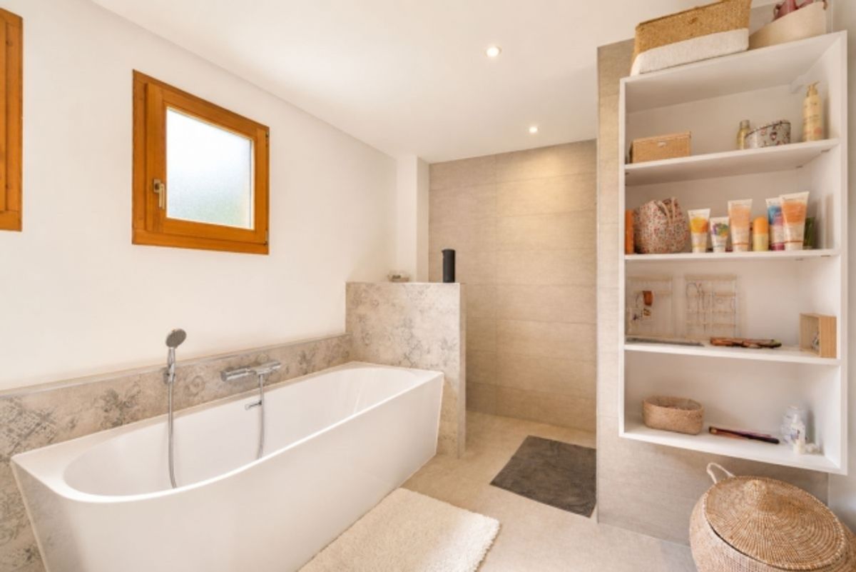 Maison familiale de 240 m² avec vue panoramique - 6
