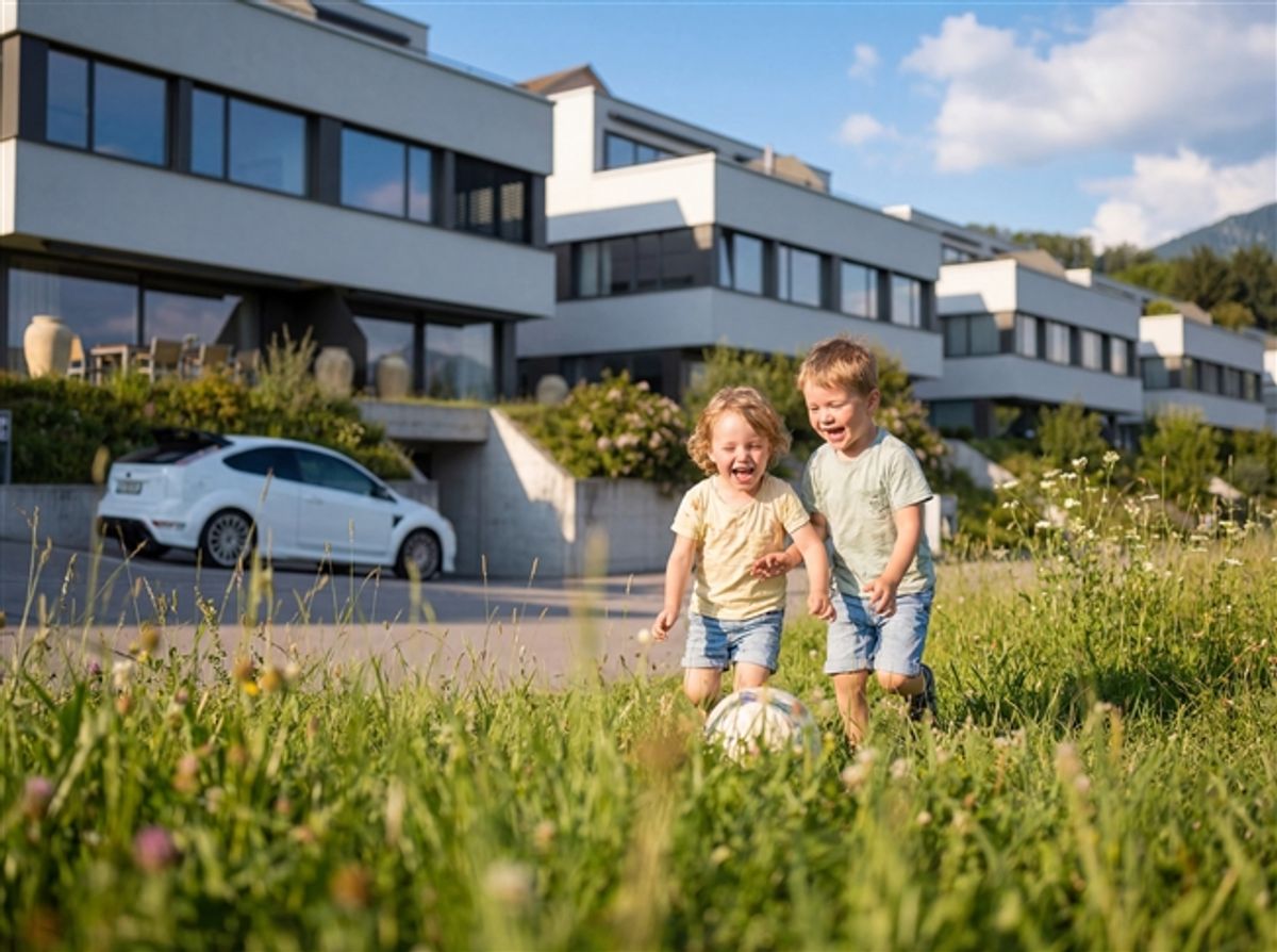 Exklusives 5.5-Zimmer-Neubau-Doppeleinfamilienhaus mit zwei Einstellplätzen - 1