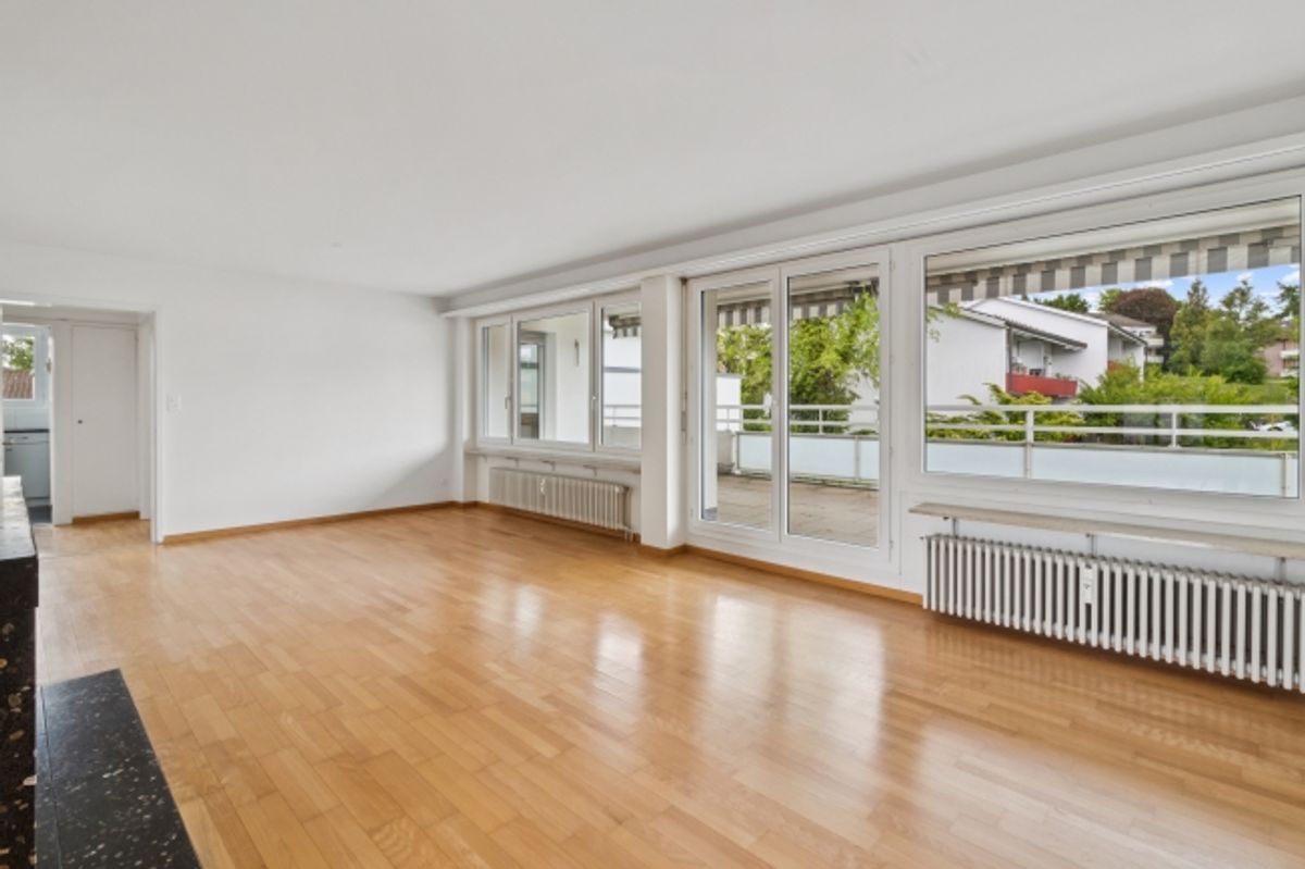 Grosszügige Attikawohnung im Zentrum von Witikon! - 2