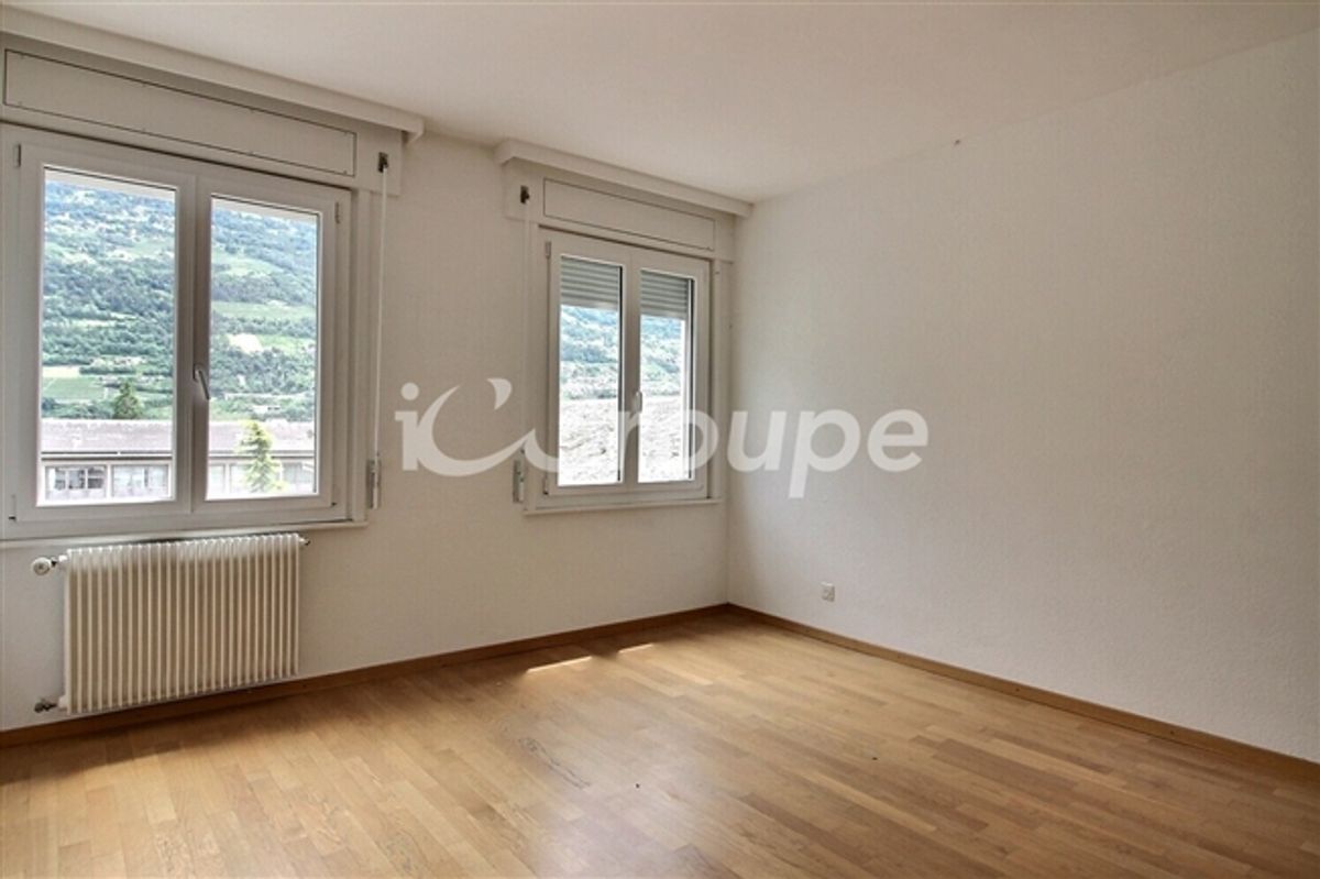Wunderschönes Standard-Apartment in gutem Zustand zu vermieten im Stadtzentrum von - 5