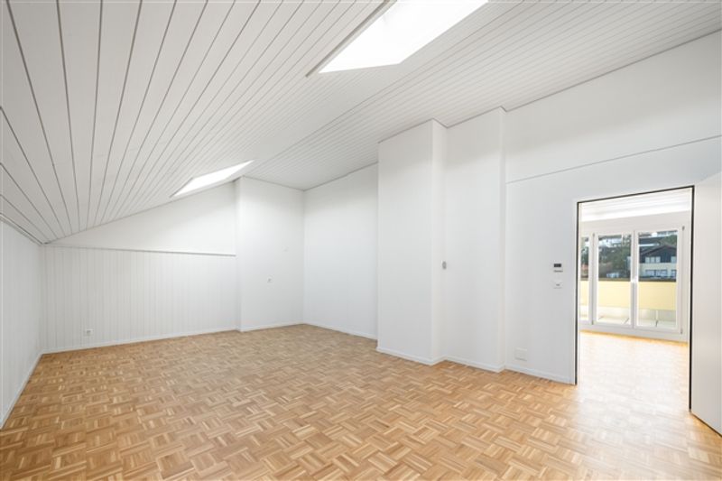 Platz für die ganze Familie  frisch sanierte 5.5 Zimmer-Dachwohnung - 7