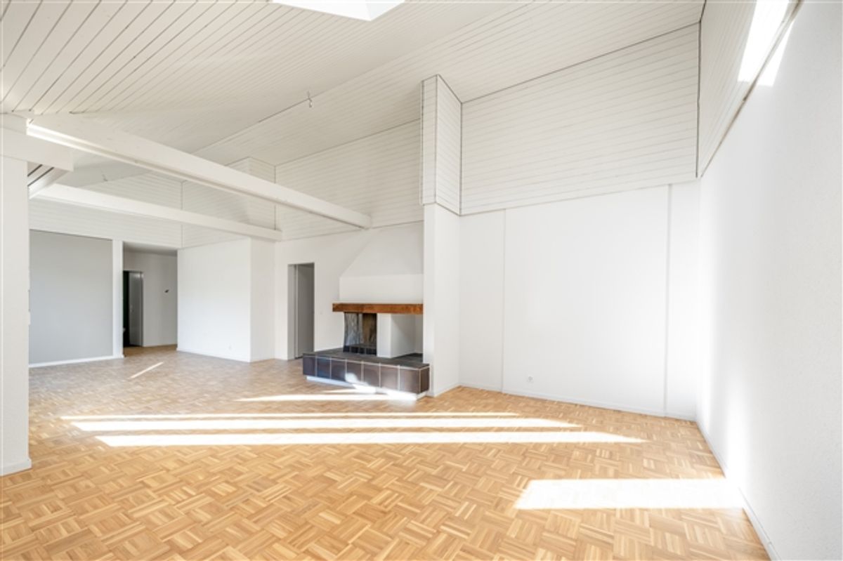 Platz für die ganze Familie  frisch sanierte 5.5 Zimmer-Dachwohnung - 3