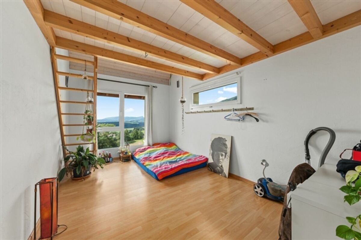 Prächtige Villa mit 7,5 Zimmern, vom Architekten entworfen, 7 Minuten von Grandson entfernt - 6
