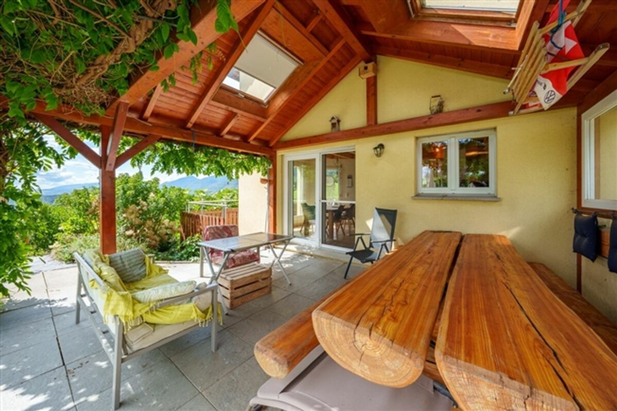 Prächtige Villa mit 7,5 Zimmern, vom Architekten entworfen, 7 Minuten von Grandson entfernt - 8