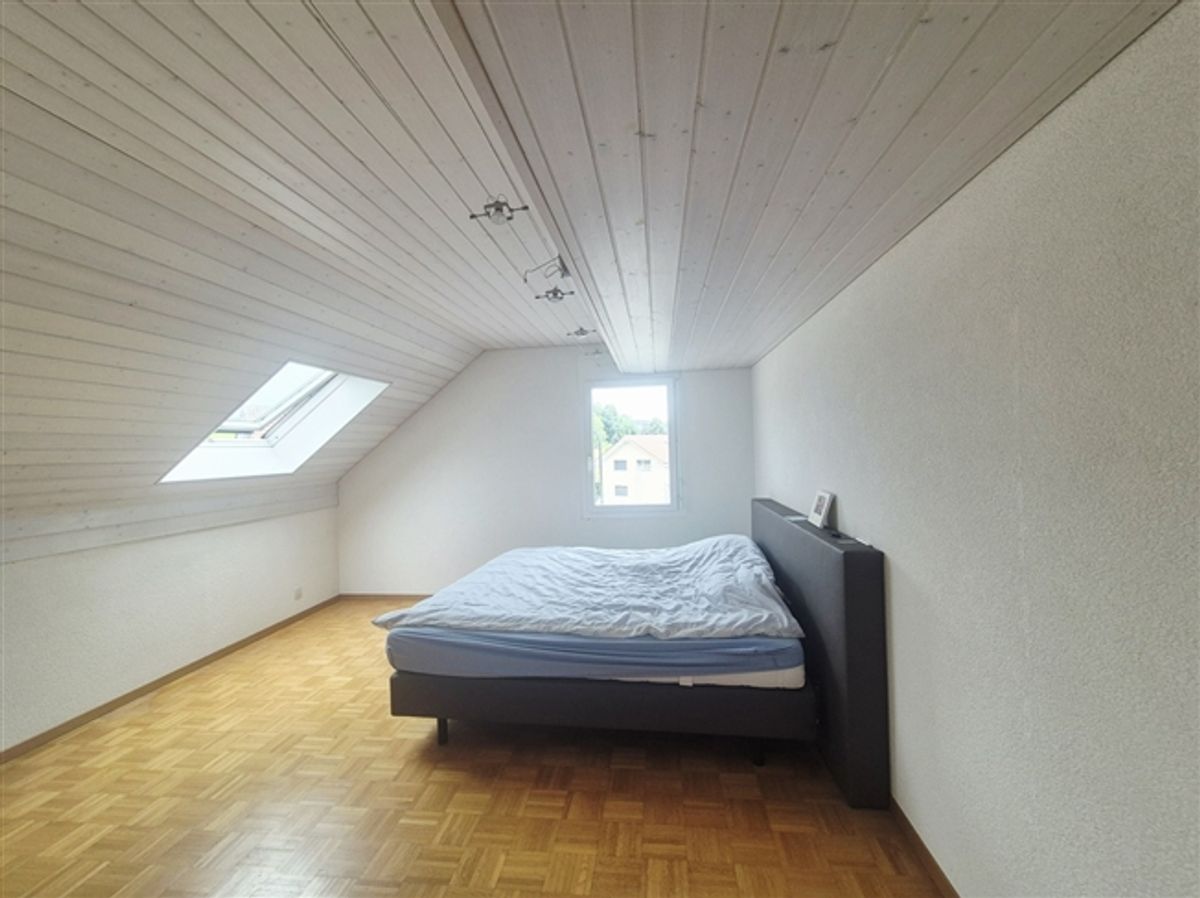 CHÂBLES / 2,5 Zimmer + Mezzanin mit Seeblick - 8