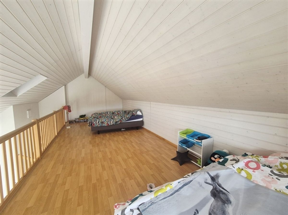 CHÂBLES / 2,5 Zimmer + Mezzanin mit Seeblick - 9