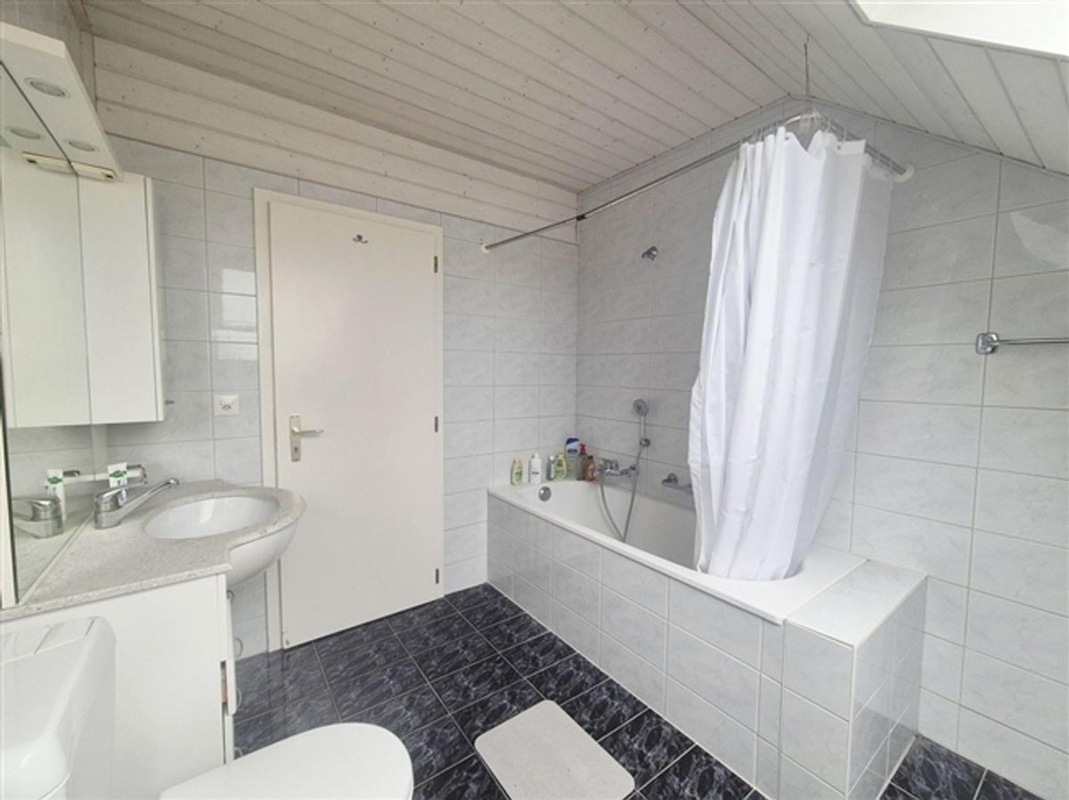 CHÂBLES / 2,5 Zimmer + Mezzanin mit Seeblick - 10
