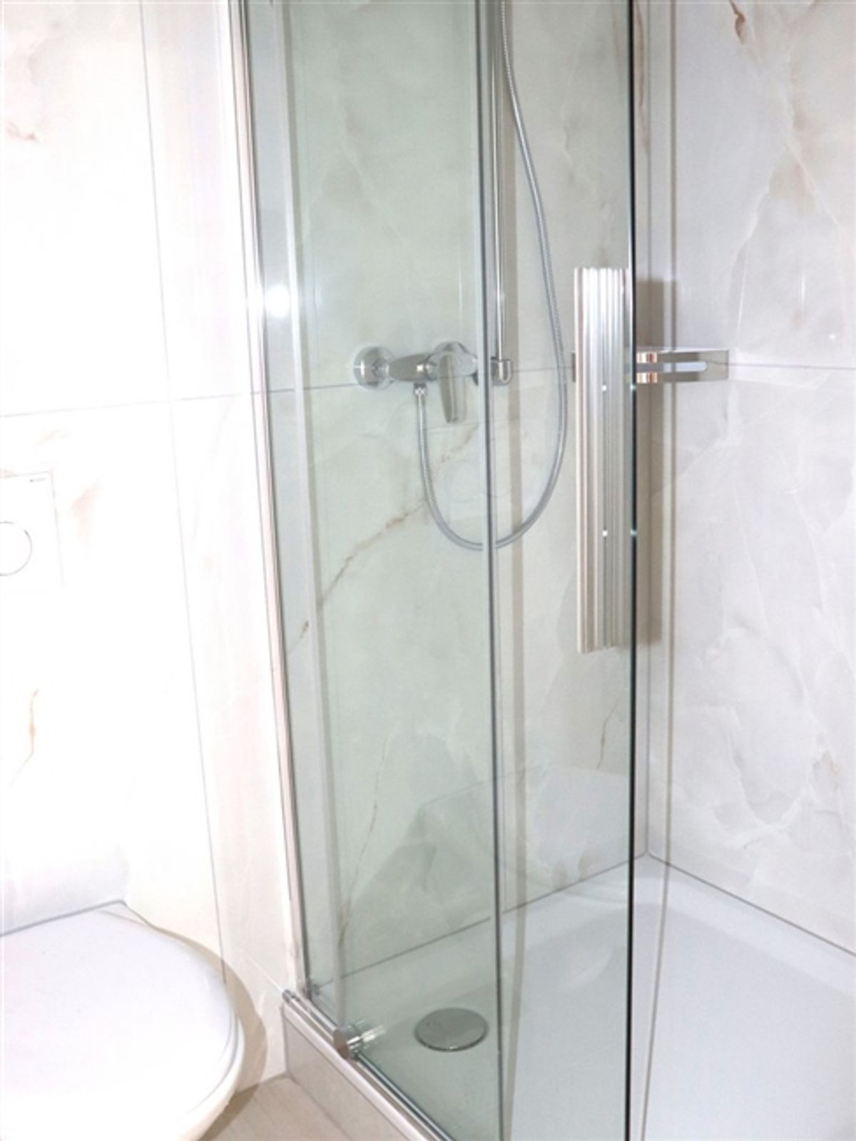 Modern renovierte 1-Zimmer-Wohnung an attraktiver Lage - 3