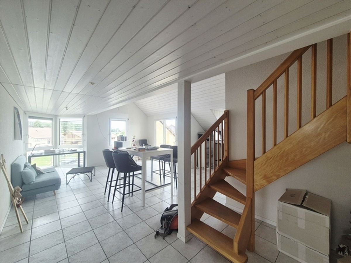 CHÂBLES / 2,5 Zimmer + Mezzanin mit Seeblick - 3