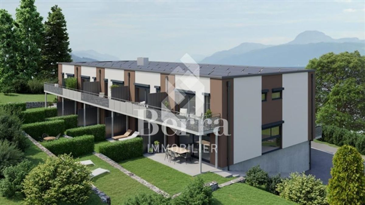 Geräumige, angrenzende Villa auf 3 Ebenen mit 5,5 Zimmern - 1