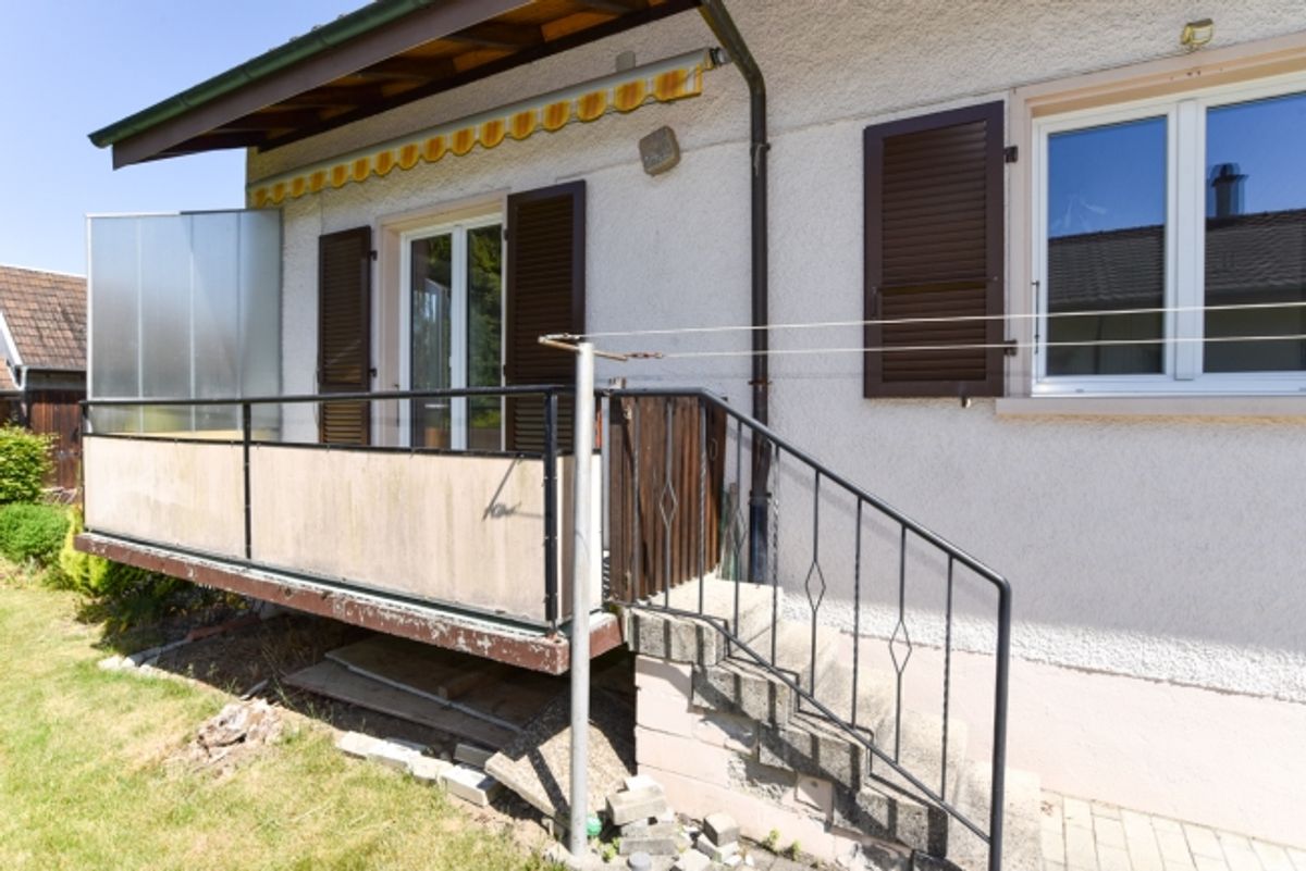 Freistehendes Haus mit Potential an ruhiger Lage - 4