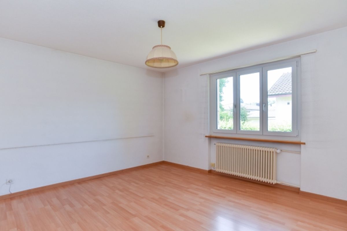 Freistehendes Haus mit Potential an ruhiger Lage - 7