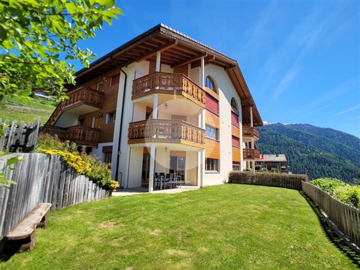 Prächtige 5,5-Zimmer-Wohnung mit großem Garten und Panoramablick auf die Berge - 6