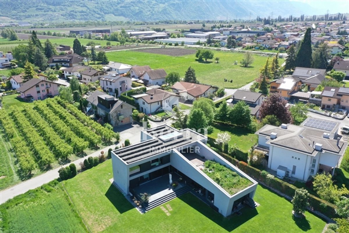 Ausgezeichnete moderne Architektenvilla – 300 m² Wohnfläche auf einem 2 388 m² grossen Grundstück - 6