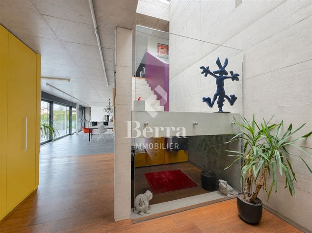 Ausgezeichnete moderne Architektenvilla – 300 m² Wohnfläche auf einem 2 388 m² grossen Grundstück - 11