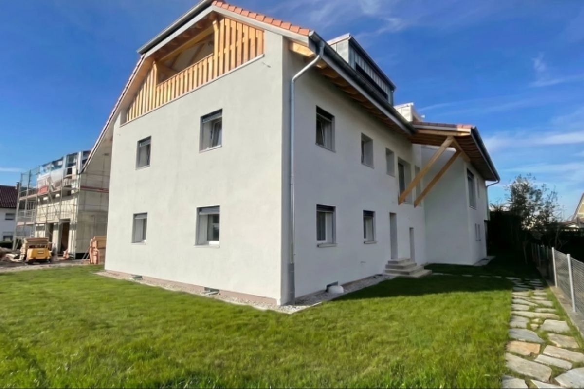 Duplex avec jardin exclusif! - 1