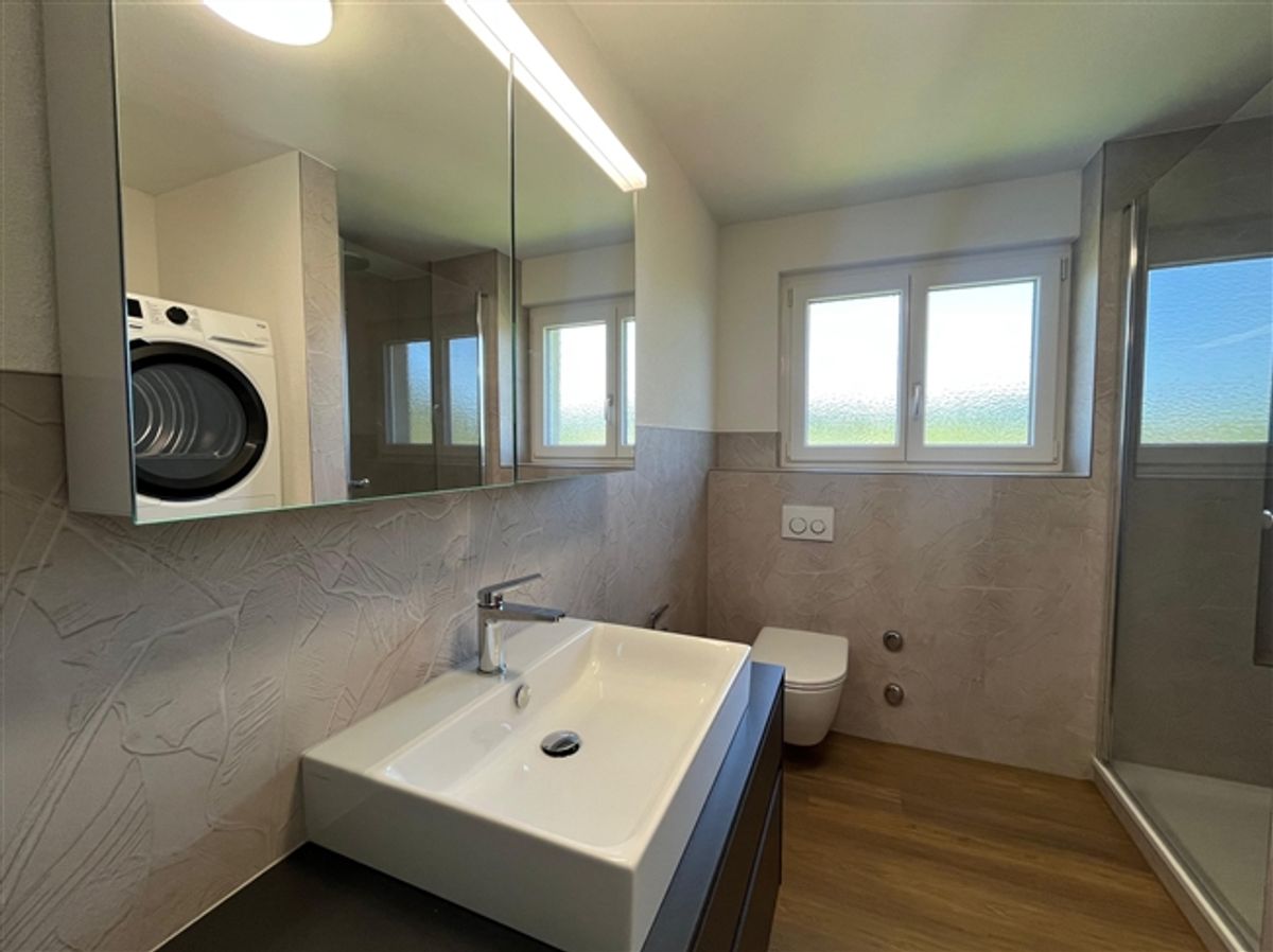 Erstbezug nach Totalsanierung – stilvolle 4.5-Zimmerwohnung - 1