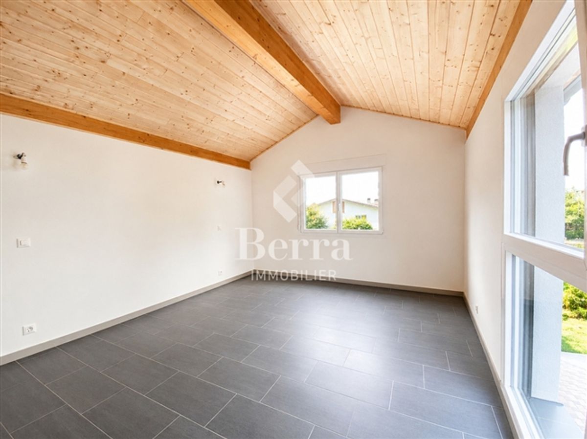 4,5-Zimmer-Einfamilienhaus mit Nebengebäude - 6