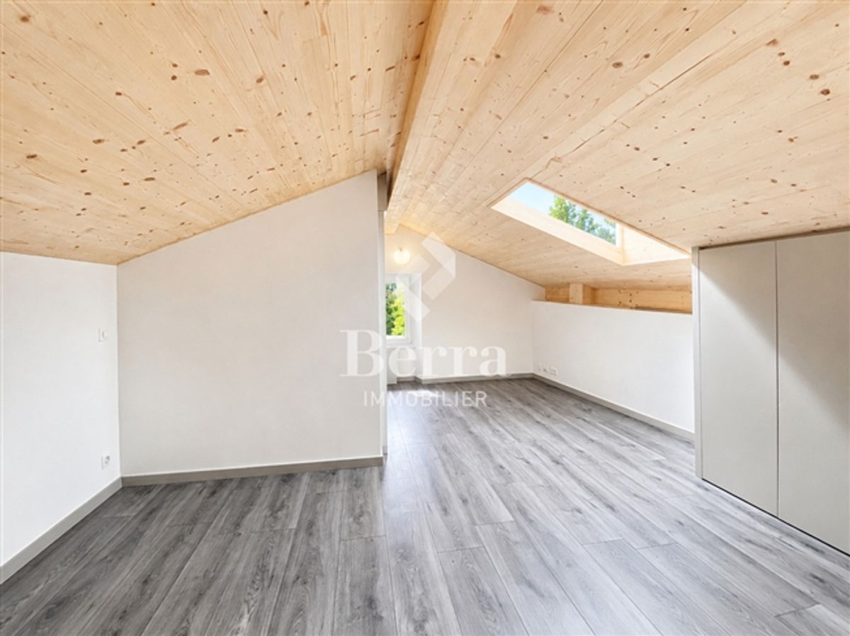 4,5-Zimmer-Einfamilienhaus mit Nebengebäude - 8