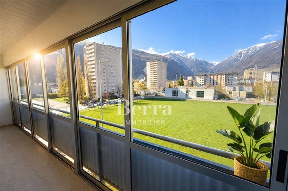 Sehr schönes Apartment, nahe Bahnhof und mit Blick auf die Forclaz - 1