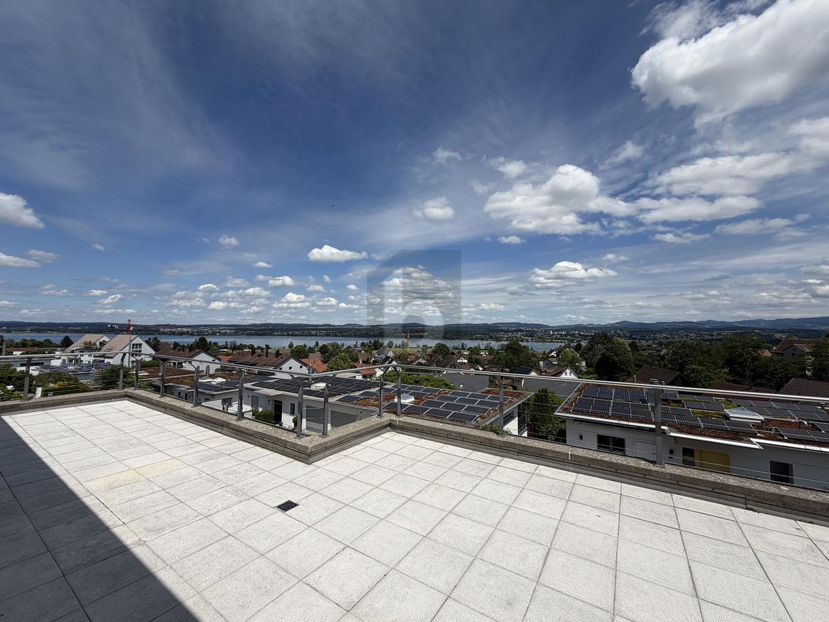 SONNIGER TERRASSENTRAUM MIT PANORAMASICHT! - 0