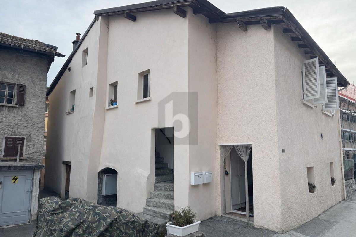 IMMEUBLE DE RENDEMENT À 4% AU VIEUX VILLAGE - 1