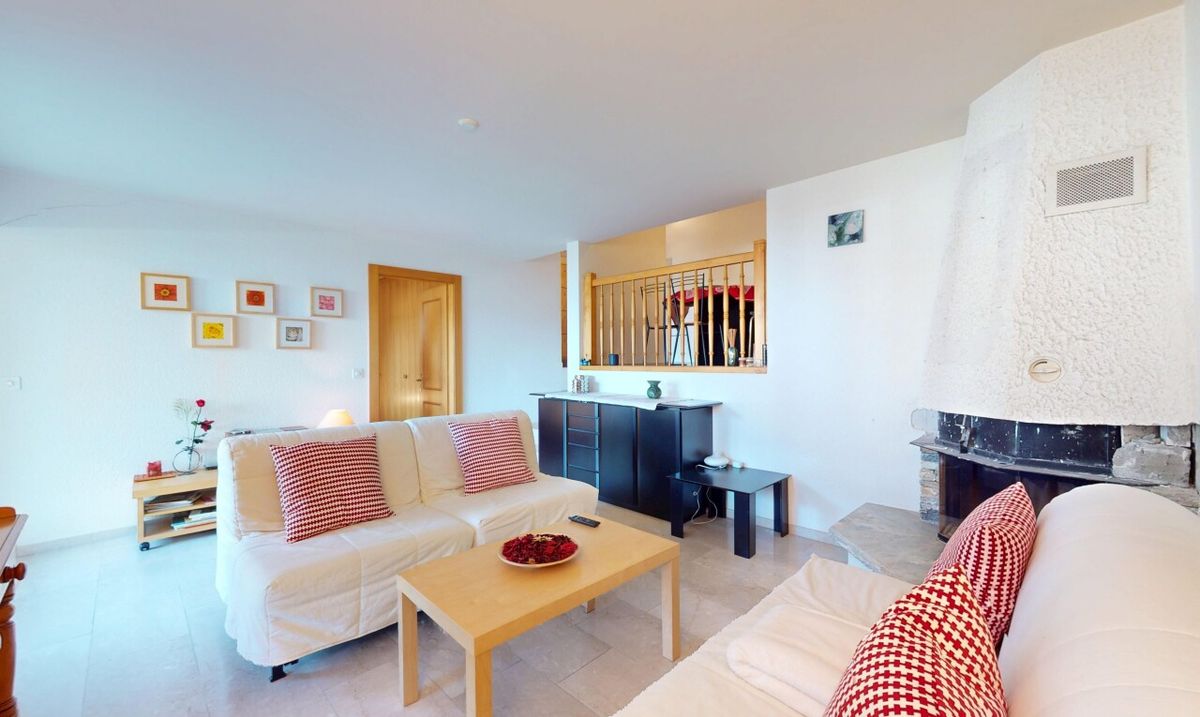 2.5-Room Garden-Level Apartment with Indoor Pool - 2