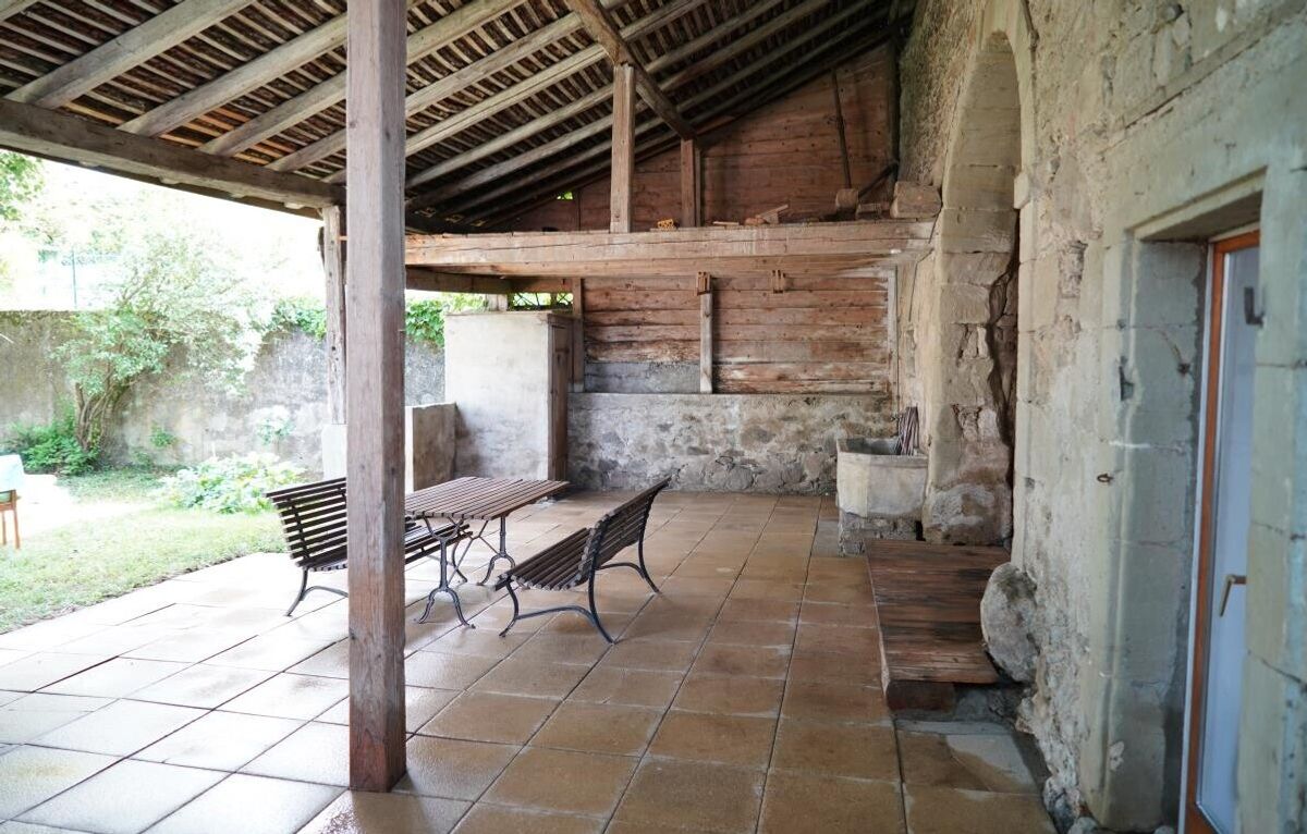 Maison mitoyenne médiane in à Sullens - 0