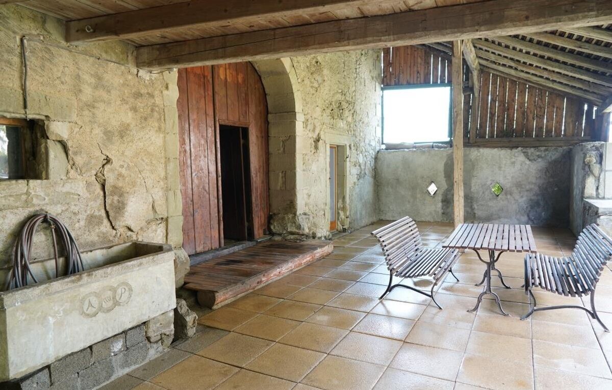 Maison mitoyenne médiane in à Sullens - 3