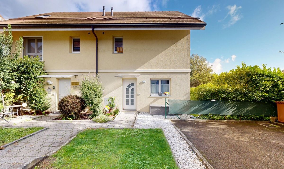 Maison mitoyenne in à Genolier - 1