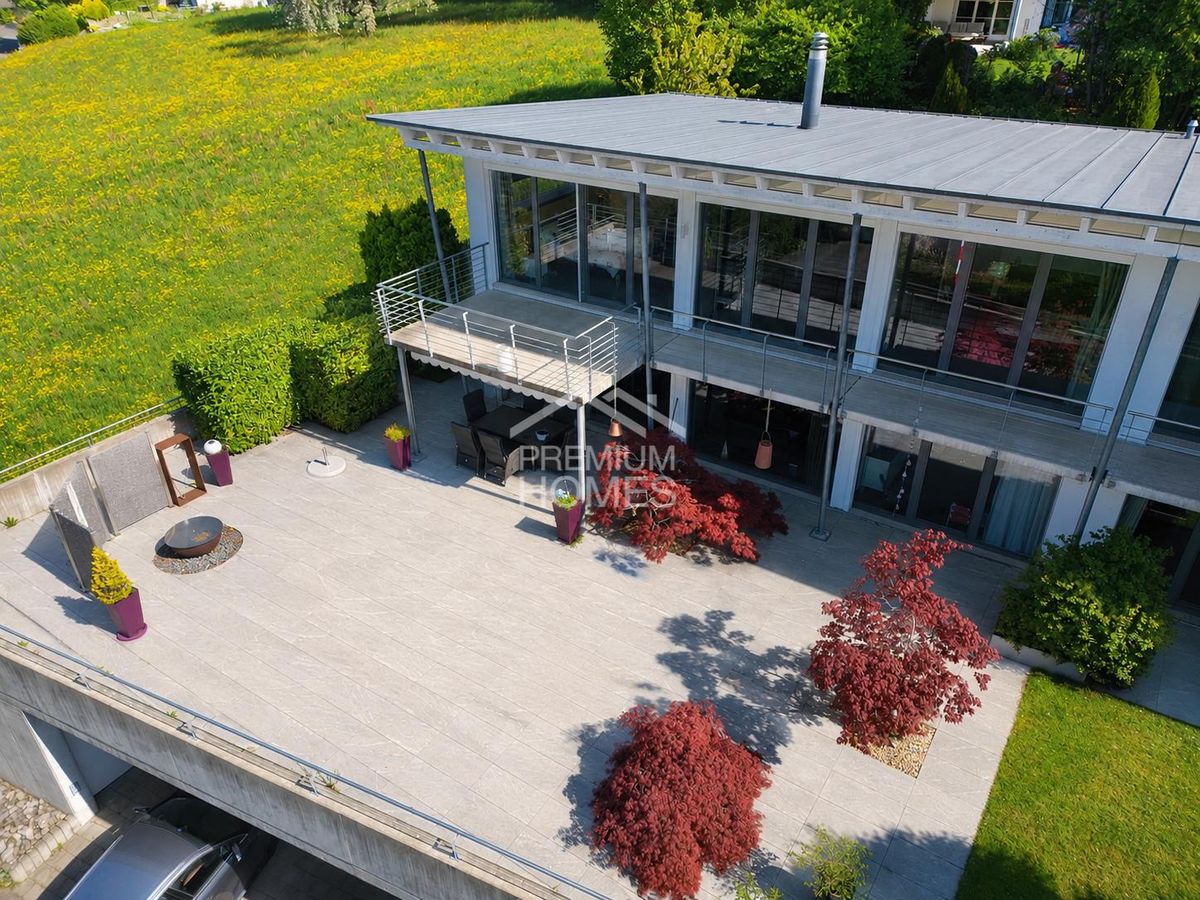 Modernes Zuhause mit grosszügigen Terrassen - 0
