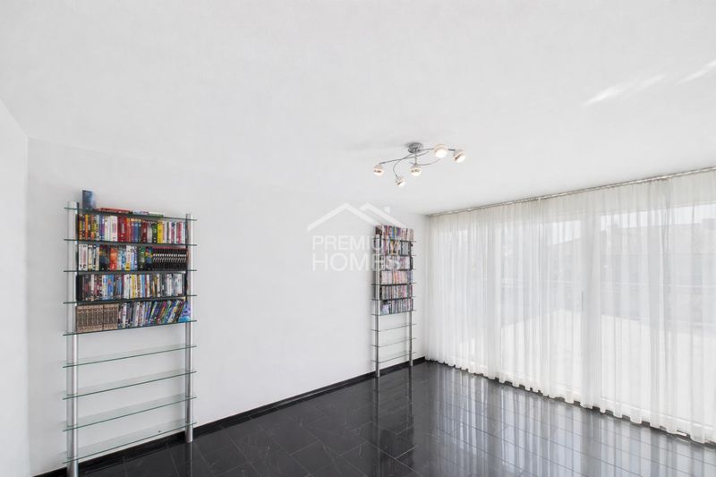 Modernes Zuhause mit grosszügigen Terrassen - 6
