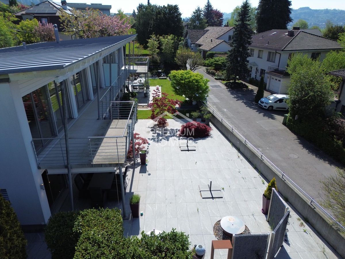 Modernes Zuhause mit grosszügigen Terrassen - 9