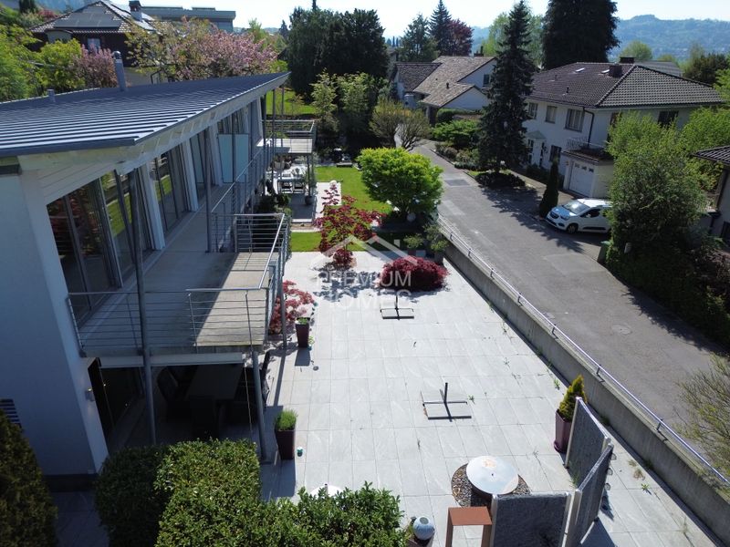 Modernes Zuhause mit grosszügigen Terrassen - 10