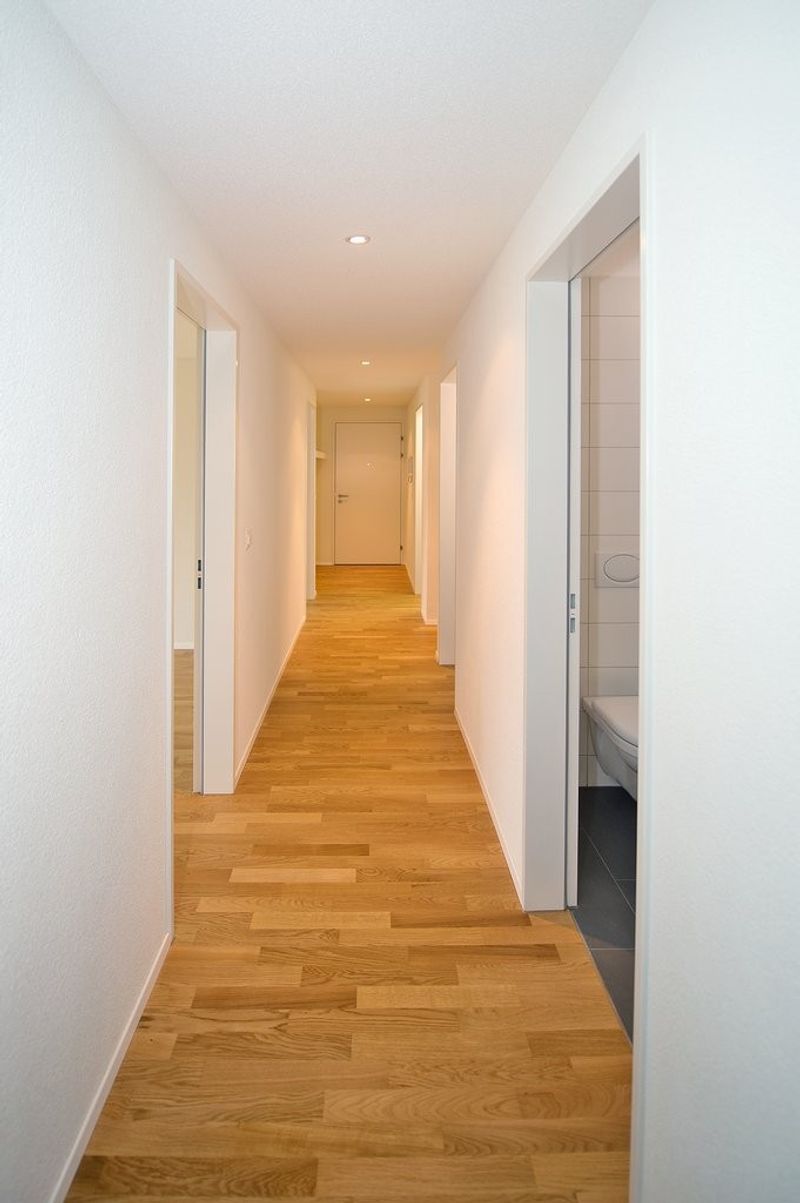 Wohn(t)raum mit grossem Balkon - 9