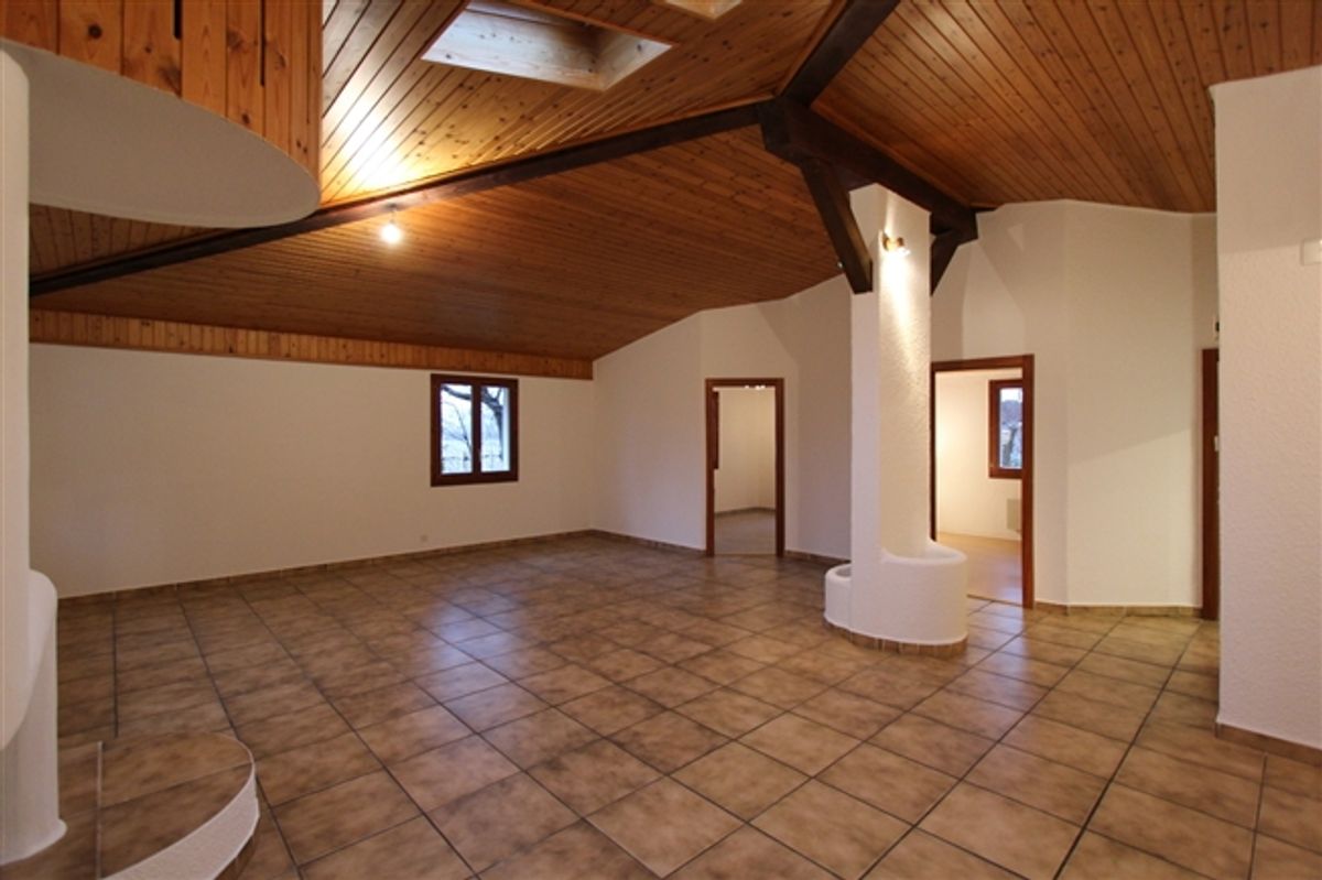 HAUS MIT SUPERFICIALRECHT IN CHALAIS - 4