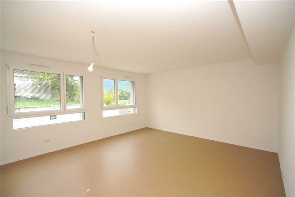 GERADE ZEIT FÜR EINEN NEUEN BÜROARBEITSPLATZ 
IN SIERRA - 4