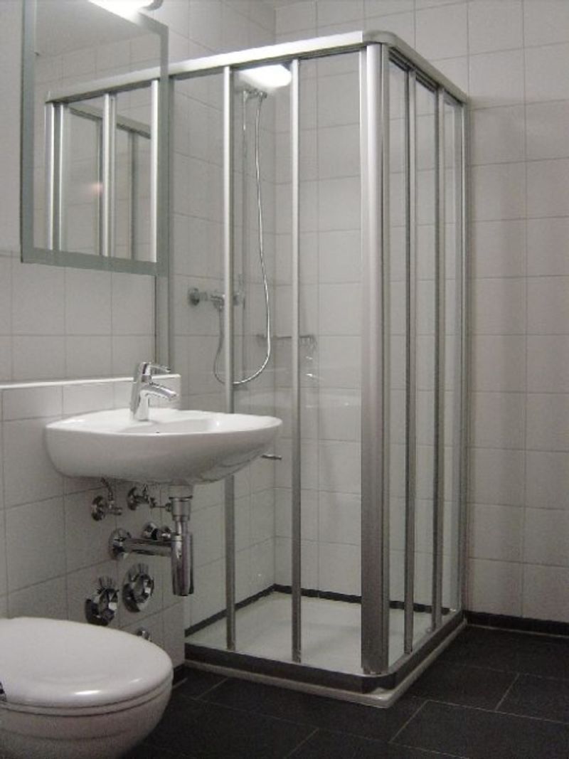 moderne helle Wohnung mit grossem Sitzplatz - 4