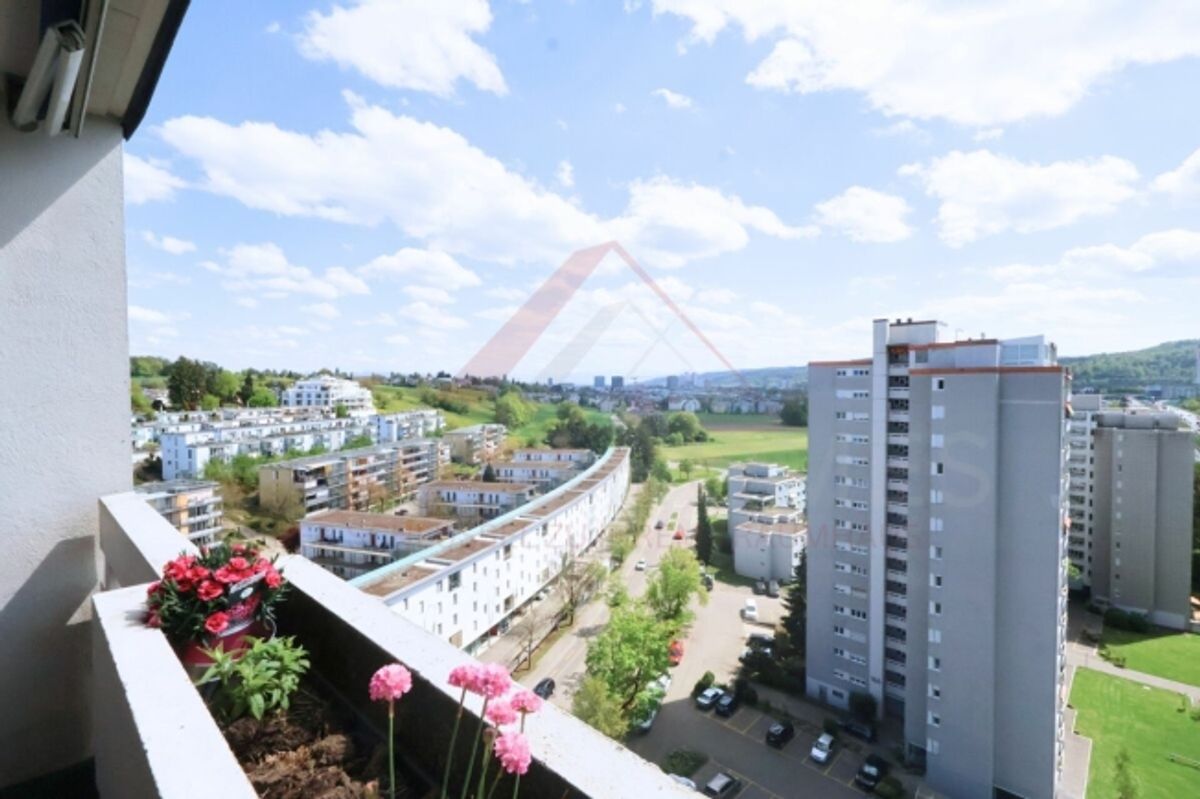 Seltene Investmentchance mit laufenden Einnahmen in Opfikon - 13