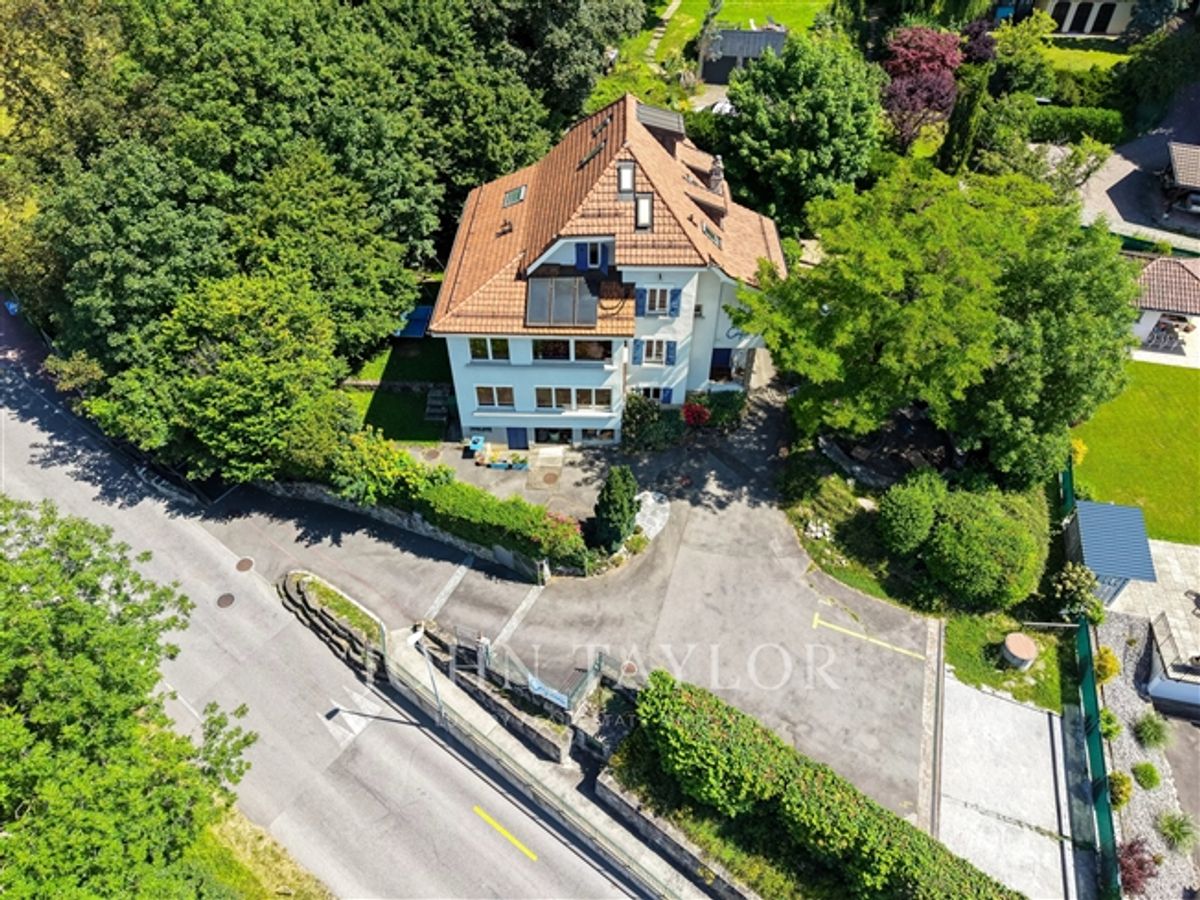 Charakterhaus mit herrlicher Aussicht in Blonay-Saint-Légier - 0