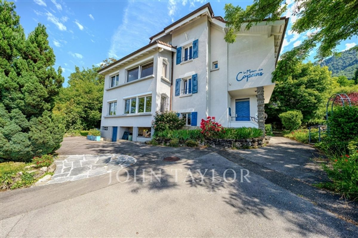 Charakterhaus mit herrlicher Aussicht in Blonay-Saint-Légier - 1