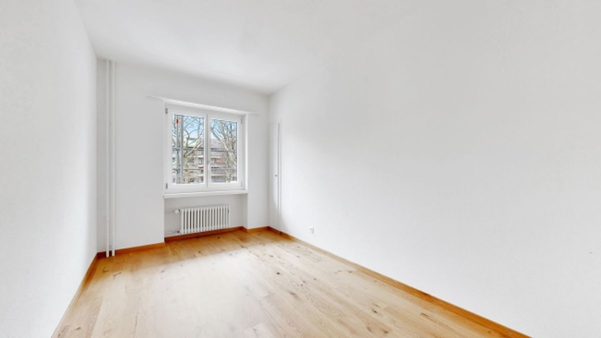 Grosszügige 3.5-Zimmer-Wohnung mit Balkon an zentraler Lage - 4