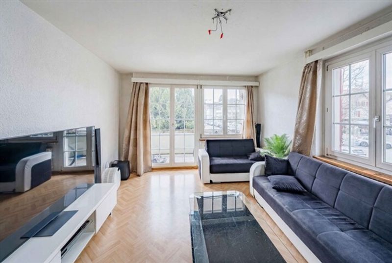 ERTRAGSSTARKES WOHN- UND GESCHÄFTSHAUS MIT RESTAURANT UND WOHNUNGEN - 4