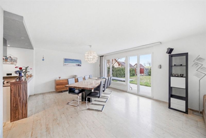 FREISTEHENDES 5.5 ZIMMER EINFAMILIENHAUS MIT POOL - WATT ELSE - 3