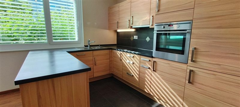 VEVEY STADTZENTRUM - GERÄUMIGE, MODERNE WOHNUNG MIT 4,5 ZIMMERN - 3