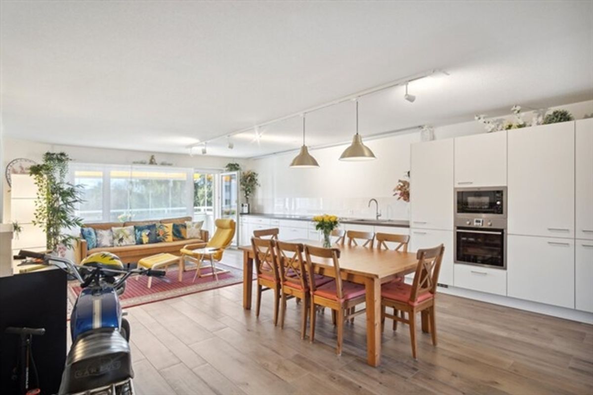 WOHNEN IM TRENDVIERTEL MIT BALKON, LIFT UND ÖV-NÄHE - 0