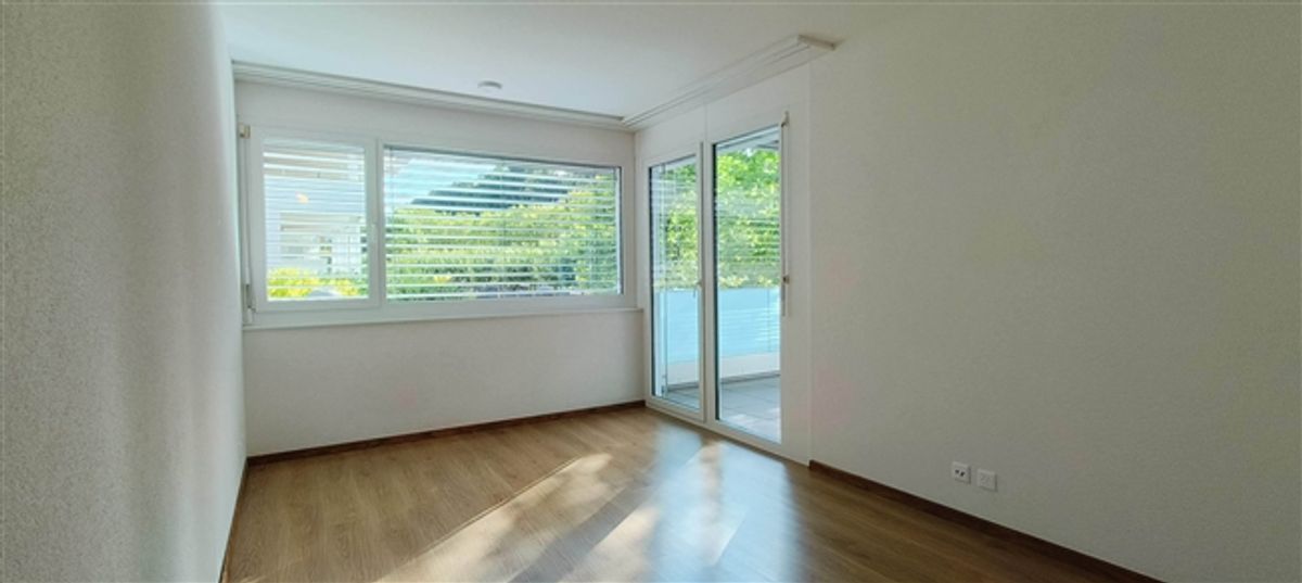 VEVEY STADTZENTRUM - GERÄUMIGE, MODERNE WOHNUNG MIT 4,5 ZIMMERN - 3