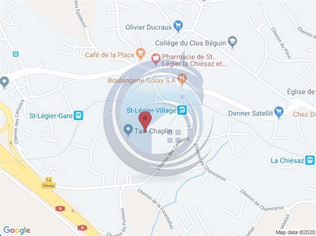 INNERER PARKPLATZ MIT LADESTATION - 3