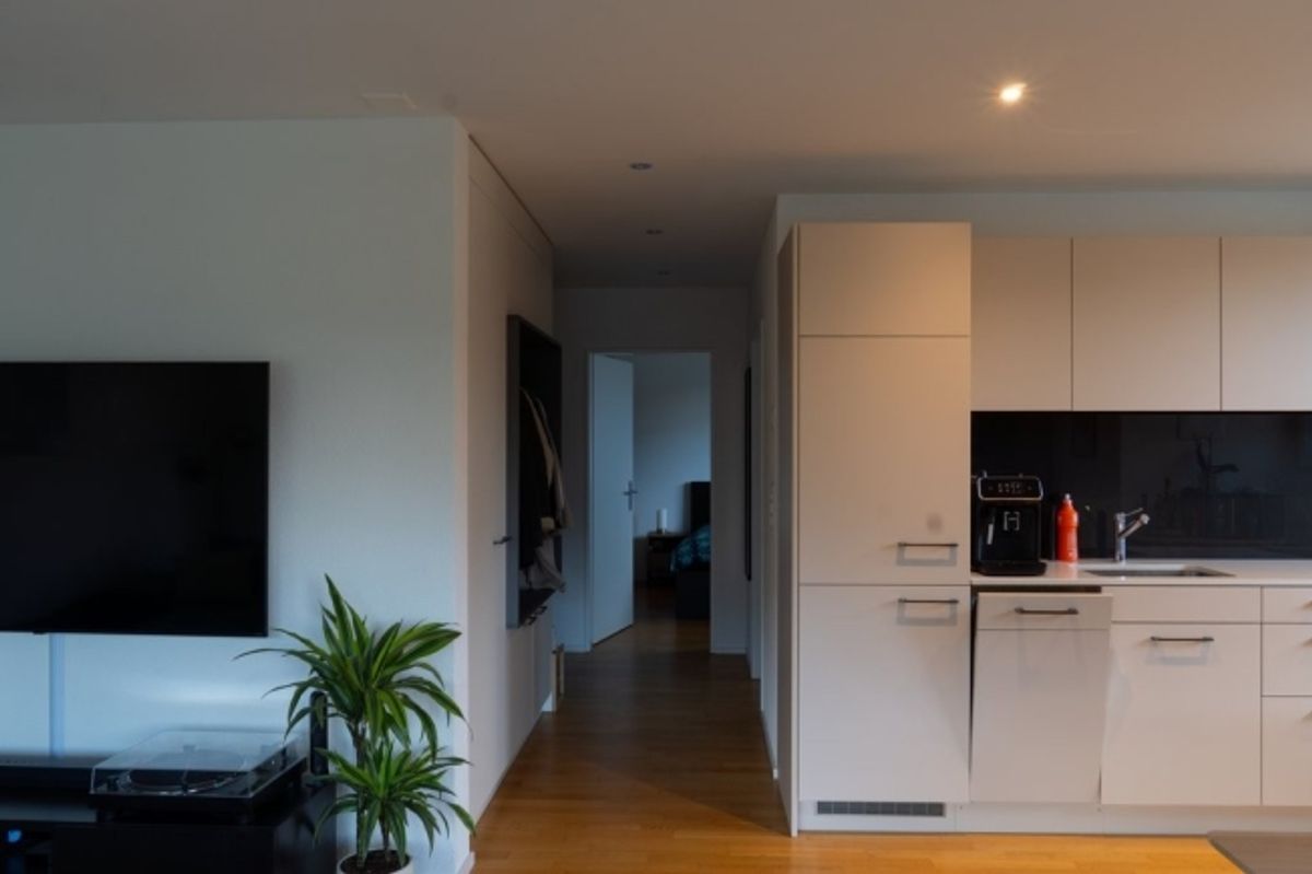Moderne 2.5-Zimmer-Wohnung mit Loggia an attraktiver Lage in Kriens - 3